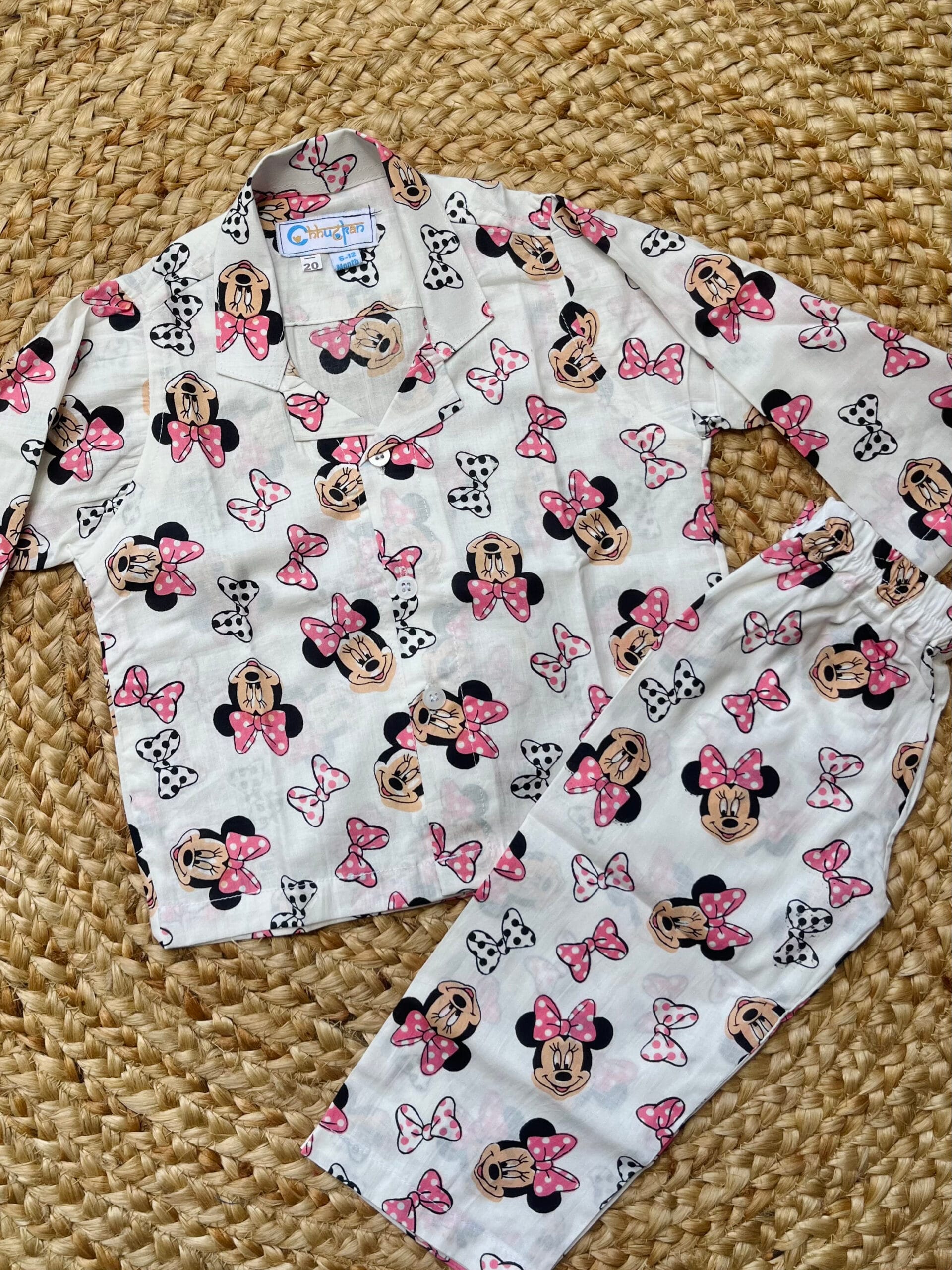 White mickey mouse print night suit - Image 3